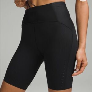 Lululemon Senseknit Running High-Rise short, size 6